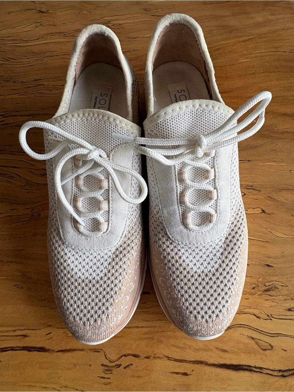 Naturalizer Women's Charlie Knit Sneaker White/Tan Size 9.5 Comfort Walking - Picture 7 of 9